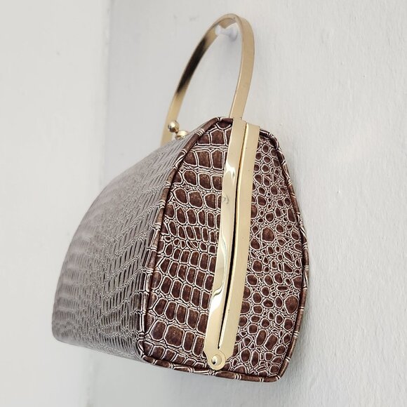 Croc embossed light brown/gold frame snap closure bag - Picture 3 of 11